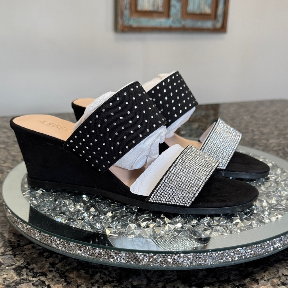Aubrey Lynn Black and Silver Studded Wedges NEW 9